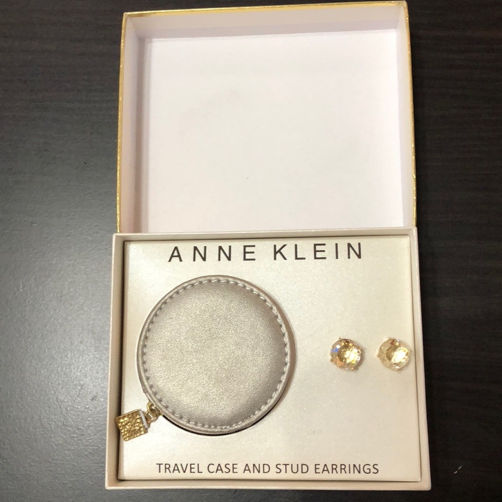 Anne Klein Travel Case And Stud Earrings
